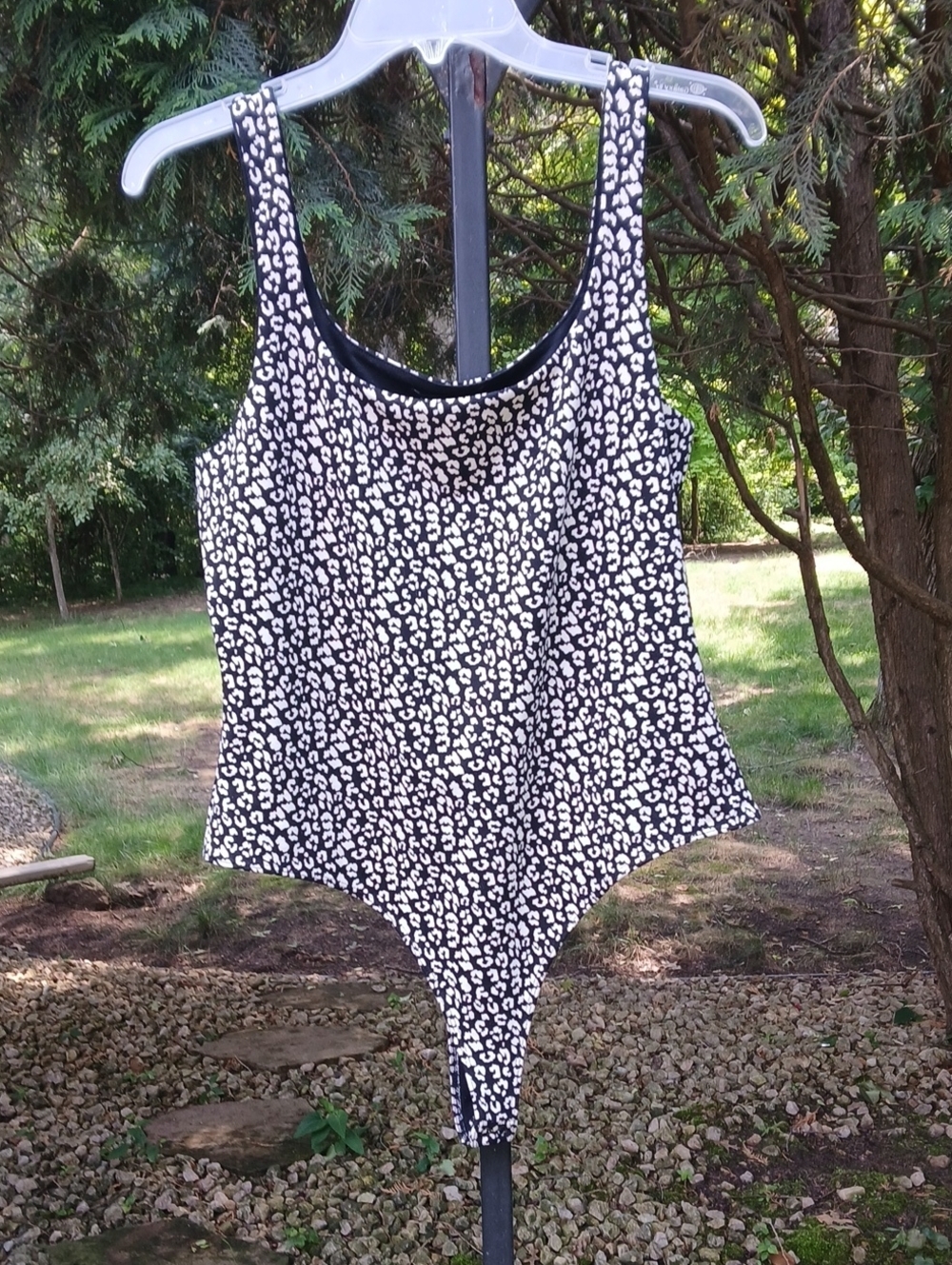 Banana Republic bodysuit  black & white Animal Pattern Sz L
